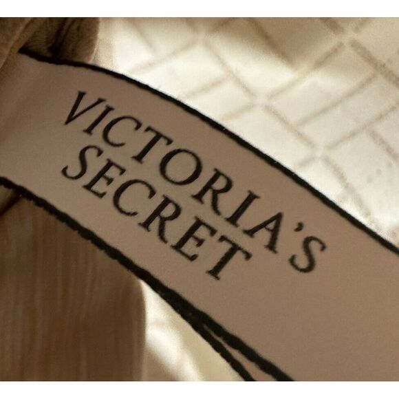 Victoria's‎ Secret Beige Perfect Shape Bra 32D Uplift Semi Underwire Woman's - Picture 6 of 6